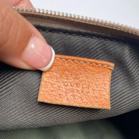 Vintage Gucci GG monogram canvas boat pochette USED CONDITION - Picture 13 of 16